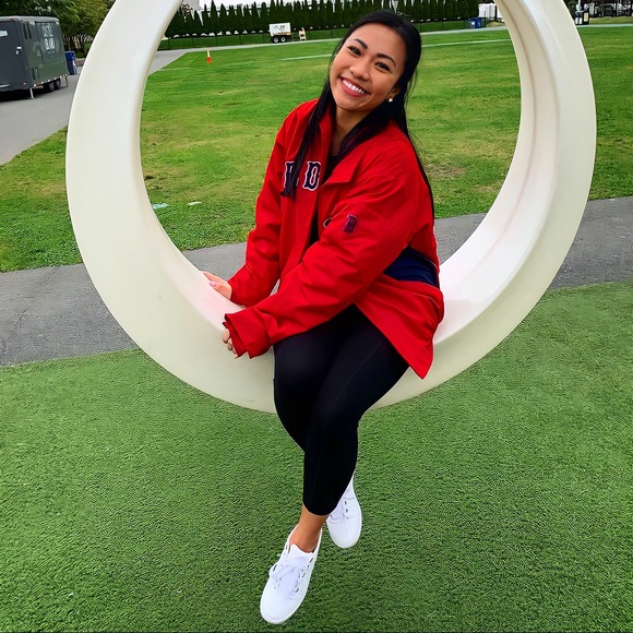 Meet your Posher, Valerie - Picture 3 of 7